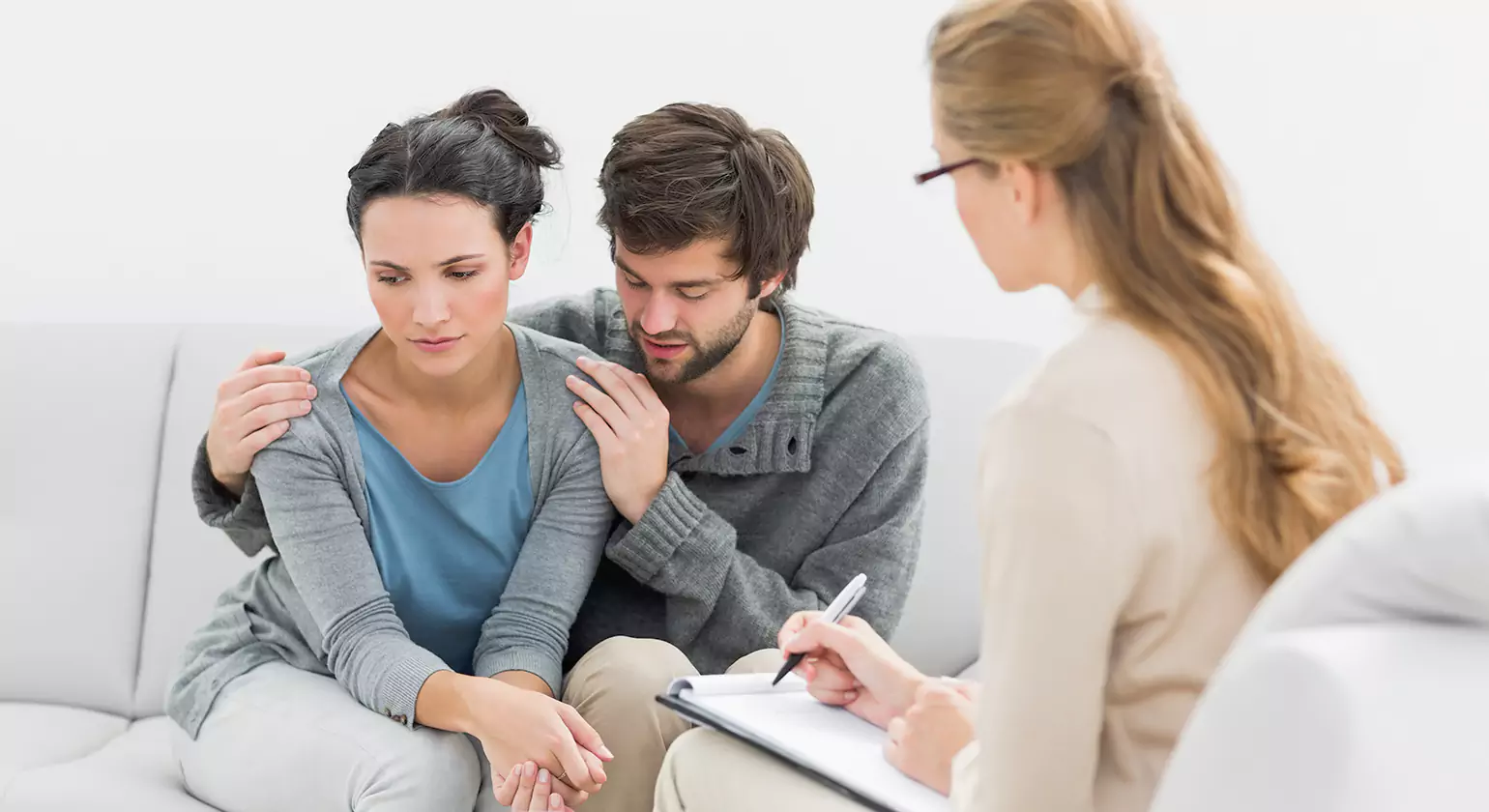 What Happens During the First Couples Therapy Session